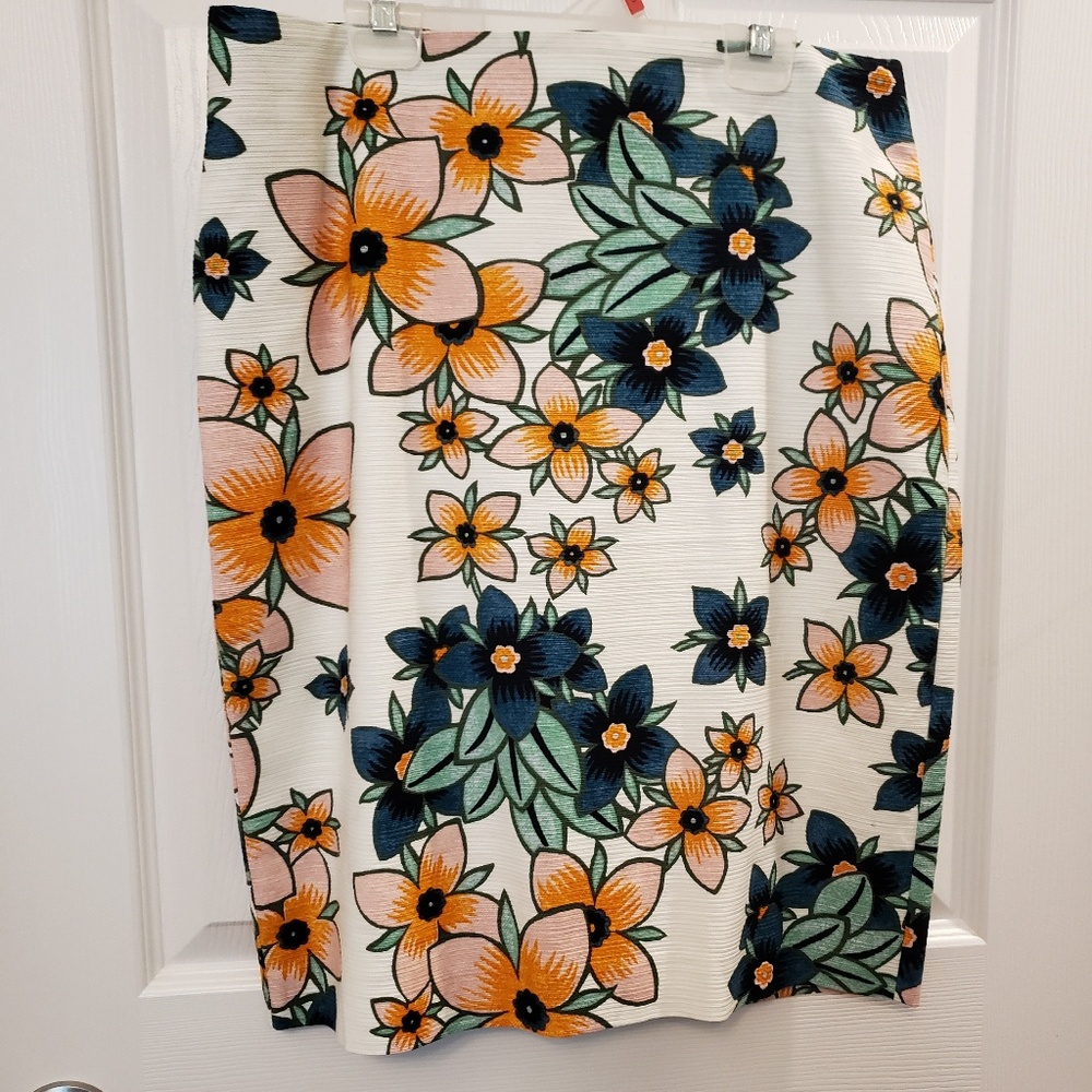 Pencil skirt